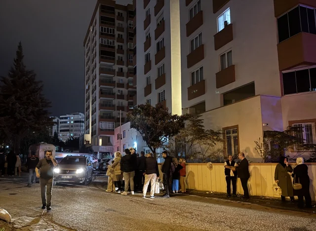 Kahramanmaraş'ta Otopark Yangını: Dumandan Etkilenen 18 Kişi Var