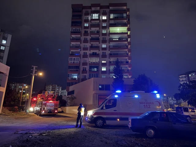 Kahramanmaraş'ta Otopark Yangını: Dumandan Etkilenen 18 Kişi Var