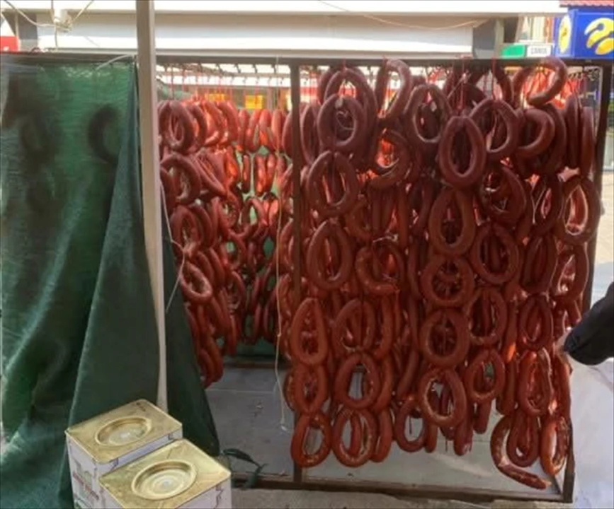 Ağrı'da Güvenli Olmayan Sucuklar İmha Edildi