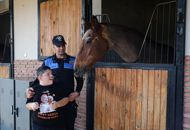 Adana'da Polislerle Lösemili Çocukların Unutulmaz Buluşması