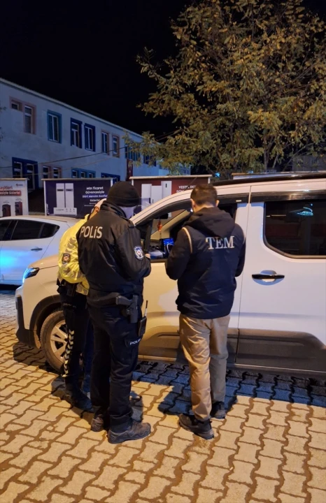 Şırnak'ta Sabaha Karşı Operasyon Uyuşturucu Çetesini Çökertti