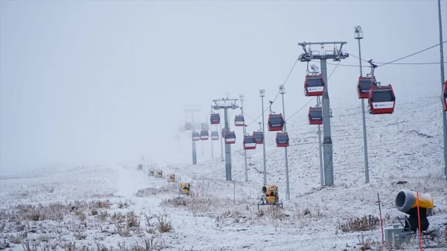 Erciyes Dağı'nda Kasım Ayında Beyaz Şölen