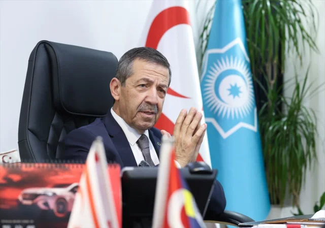 KKTC Dışişleri Bakanı Ertuğruloğlu'ndan Çarpıcı Açıklamalar