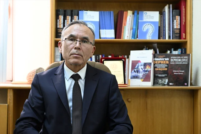 Balıkesir'de Deprem Fırtınası Başladı Küçük Yer Sarsıntıları Giderek Artıyor