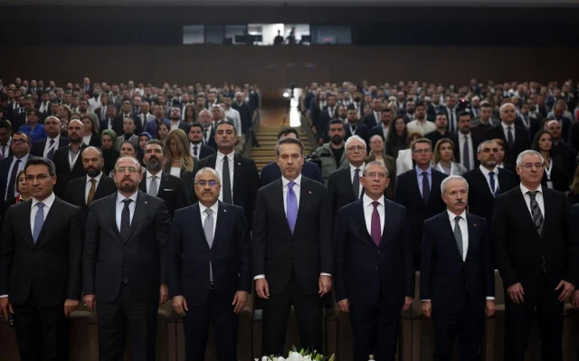 Enerji Bakanı Bayraktar'dan Türkiye'nin Gelecek Hedefleri
