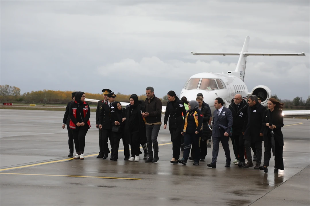 Azerbaycan-Gürcistan Sınırında Düşen Uçakta Şehit Olan Astsubay Emre Altıok, Samsun'da Son Yolculuğuna Uğurlandı