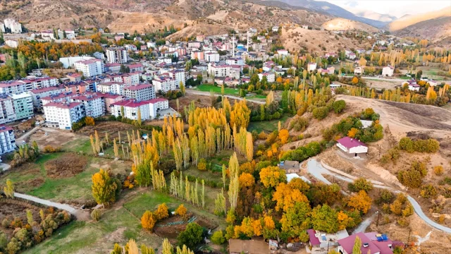 Bitlis'teki Hizan ormanlarının sonbahar büyüsü