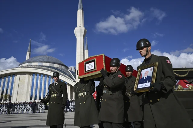 Türkiye'nin Kahramanları Son Yolculuklarına Uğurlandı