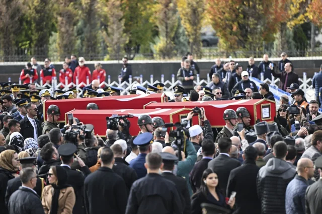Türkiye'nin Kahramanları Son Yolculuklarına Uğurlandı