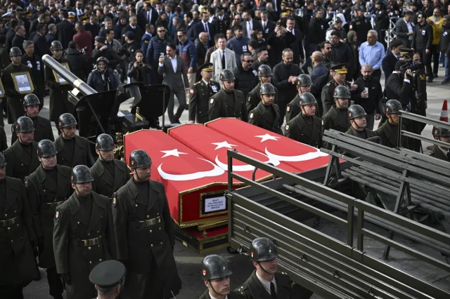 Türkiye'nin Kahramanları Son Yolculuklarına Uğurlandı