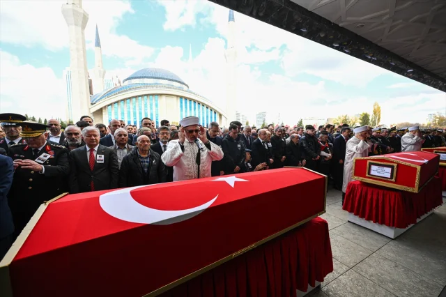 Türkiye'nin Kahramanları Son Yolculuklarına Uğurlandı