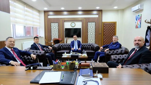 Kırgızistan Büyükelçisinin Sivas Ziyareti Eğitim Alanında Ye...