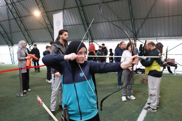 Kosova'da Okçulukla Cumhuriyet Coşkusu