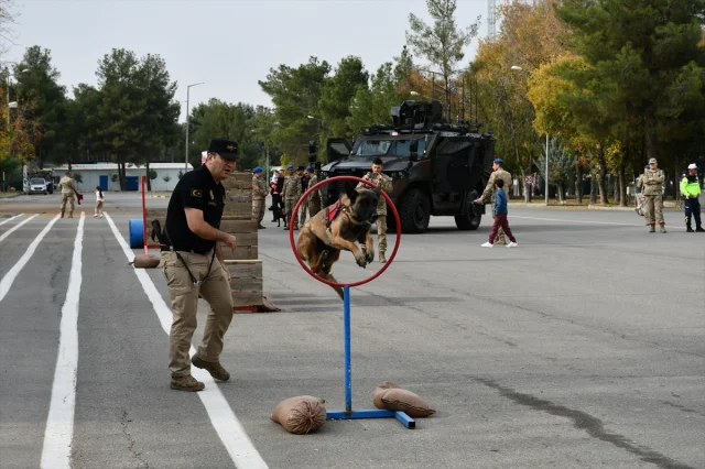Batman'da jandarma öğrencilere unutulmaz tatil yaşattı
