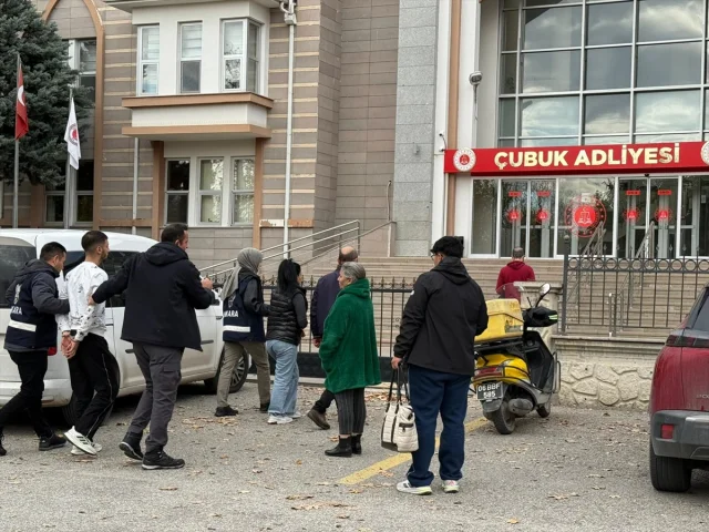 Ankara'da Akıl Almaz Uyuşturucu Operasyonu: Karı Koca Şaşkın...