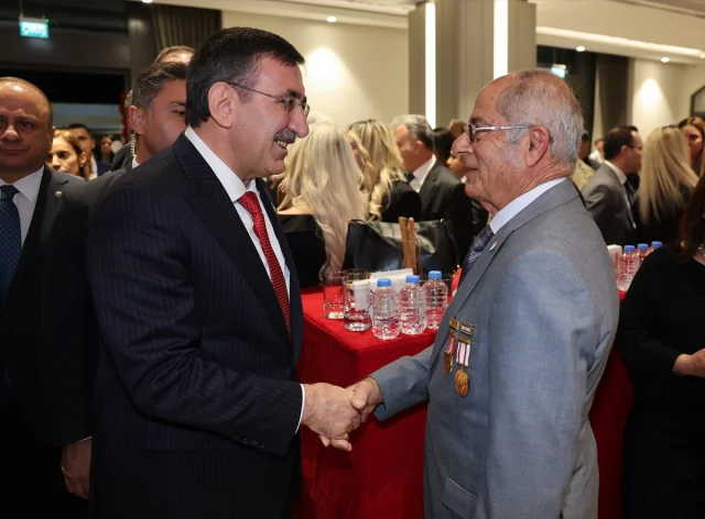 KKTC'de Cumhuriyet Bayramı Coşkusu: Cevdet Yılmaz'dan Önemli Mesajlar