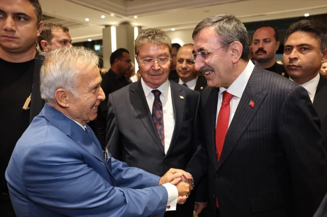 KKTC'de Cumhuriyet Bayramı Coşkusu: Cevdet Yılmaz'dan Önemli Mesajlar