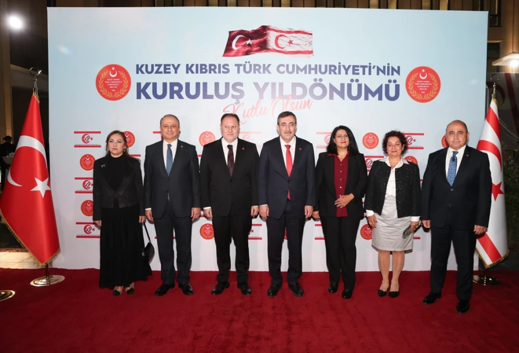 KKTC Cumhuriyet Bayramı'nda Tarihi Resepsiyon