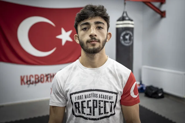Milli sporcular Palandöken'de şampiyona öncesi güç topluyor