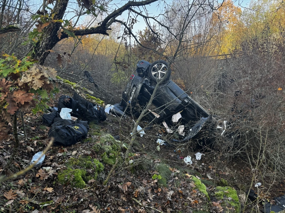 Kırklareli'nde Kaza: 8 Göçmen Yaralandı, Sürücü Kaçtı