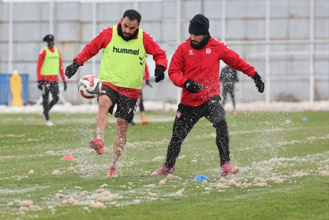 Sivasspor Erokspor Karşısında Hazırlıklarını Tamamladı