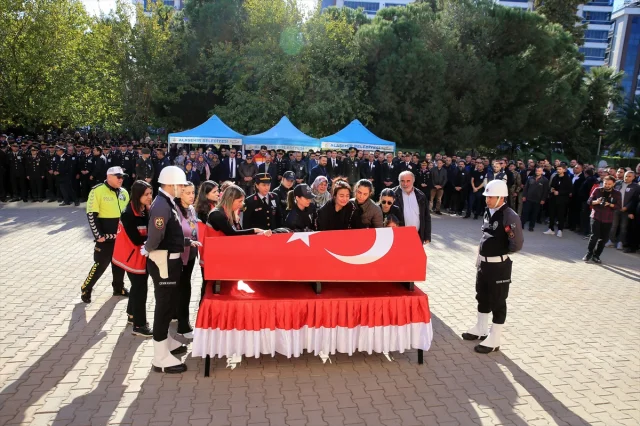 Manisa'da Kahraman Polis Son Yolculuğuna Duygusal Törenle Uğurlandı