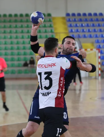 İstanbul Gençlik Hentbolde Rize Deplasmanında Fark Attı