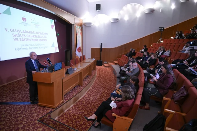 Hacettepe Üniversitesi'nde Beslenme ve Sağlık Odaklı Konferans Başarıyla Tamamlandı
