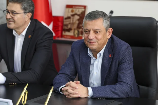 Özgür Özel Gaziantep'te Destek Arayışında
