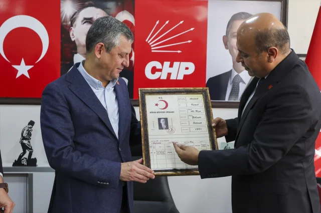 Özgür Özel Gaziantep'te Destek Arayışında