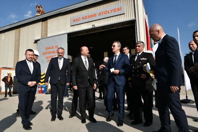 Savunma Sanayii Başkanı Tuzla'da Gelişmeleri Yerinde İnceledi
