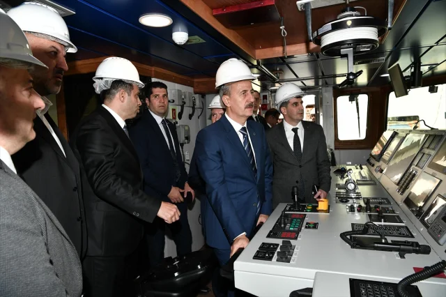 Savunma Sanayii Başkanı Tuzla'da Gelişmeleri Yerinde İnceledi