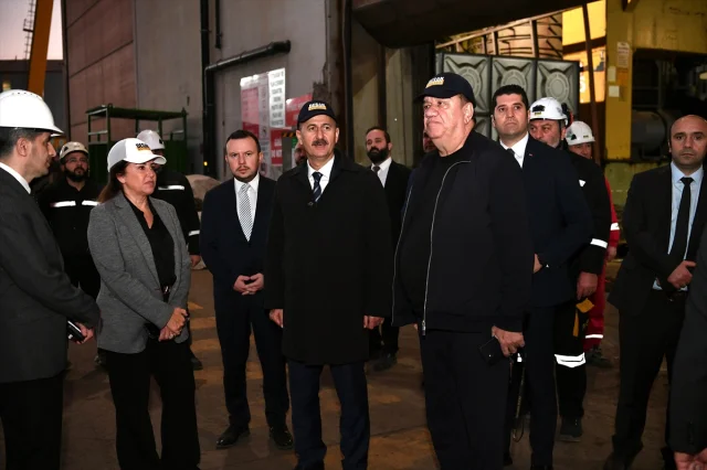 Savunma Sanayii Başkanı Tuzla'da Gelişmeleri Yerinde İnceledi