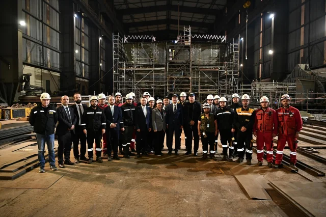 Savunma Sanayii Başkanı Tuzla'da Gelişmeleri Yerinde İnceledi