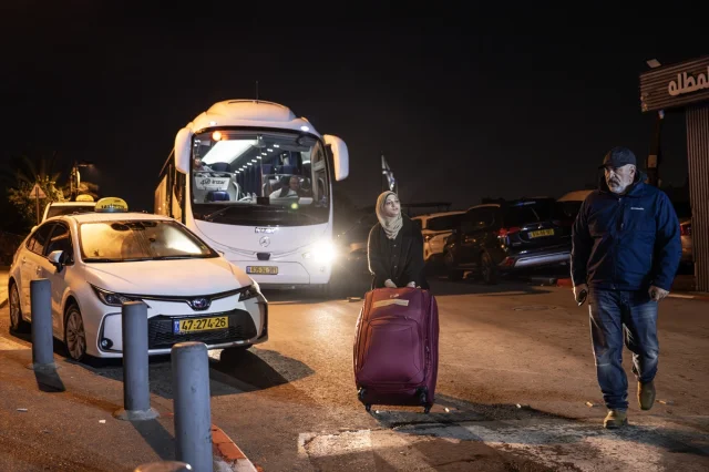 Doğu Kudüs'te Tedavileri Tamamlanan Filistinli Hastalar Gazze'ye Döndü