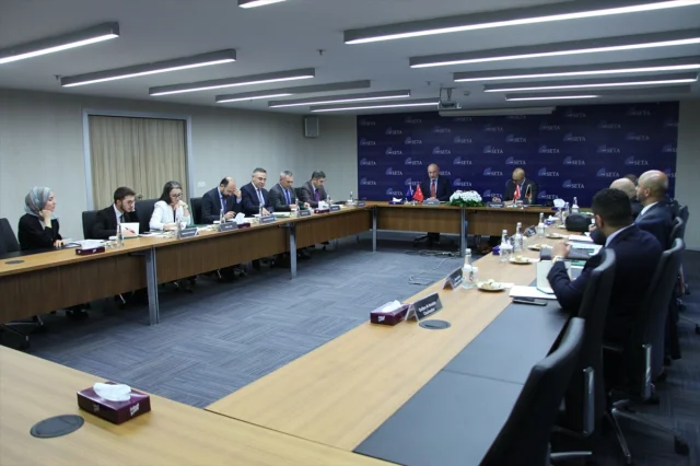 SETA ve Kuveyt'in düşükeki iş birliği diplomasi alanında fark yaratıyor