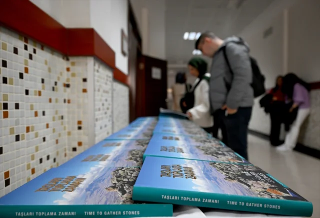 Azerbaycan'ın Zorlu Mücadelesi: 'Taşları Toplama Zamanı' Kitabı Ankara'da Tanıtıldı