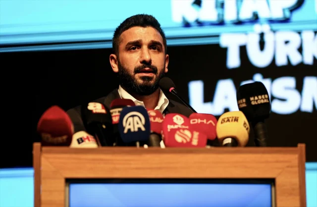 Bursa'da Ortaokul Öğrencileri Kitaplarla Buluşuyor