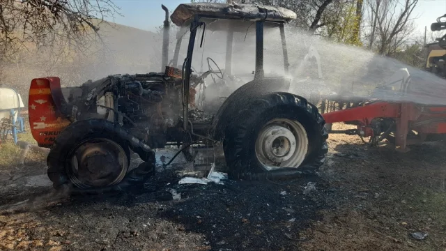 Tokat'ta Çıkan Gizemli Yangın: Traktör Küle Döndü