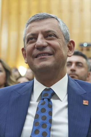 Özgür Özel TBMM'de Gündemi Salladı: İddianame Tepkisi