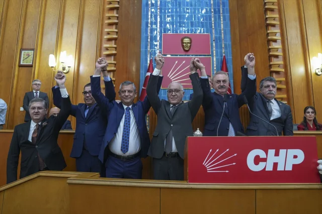 Özgür Özel TBMM'de Gündemi Salladı: İddianame Tepkisi