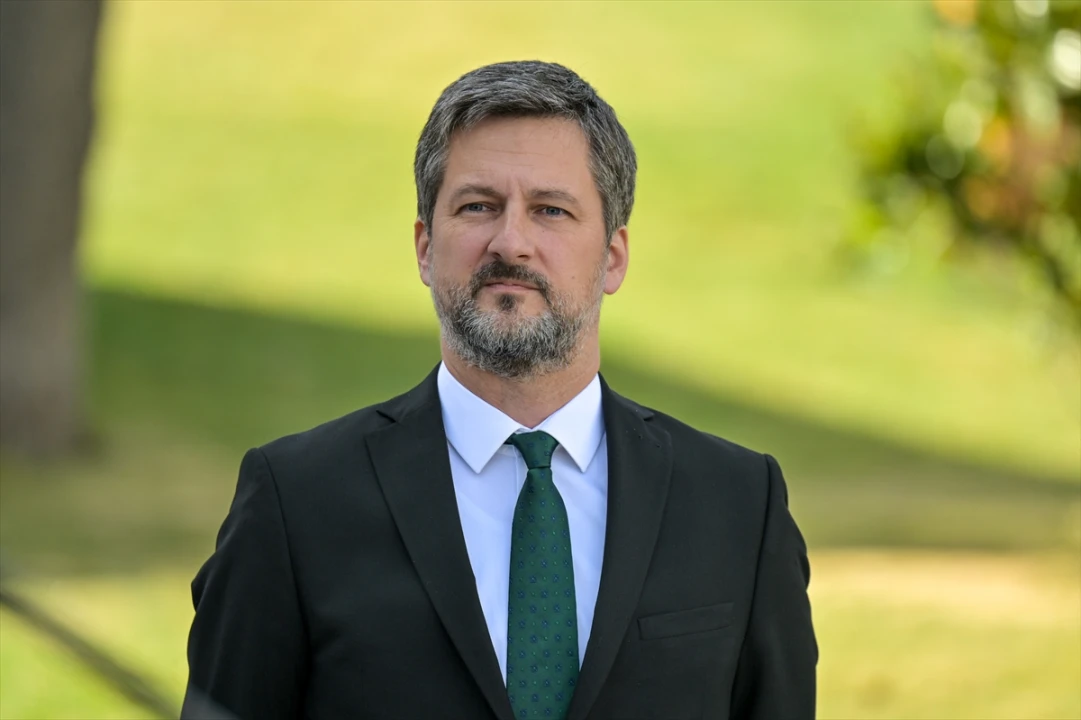 Ankara'da Tuğrul Kuşu Heykeli Açıldı Türk-Macar Dostluğuna Yeni Bir Anlam Katıyor