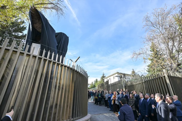 Ankara'da Tuğrul Kuşu Heykeli Açıldı Türk-Macar Dostluğuna Yeni Bir Anlam Katıyor