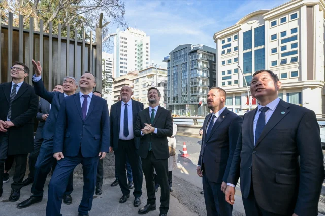 Ankara'da Tuğrul Kuşu Heykeli Açıldı Türk-Macar Dostluğuna Yeni Bir Anlam Katıyor