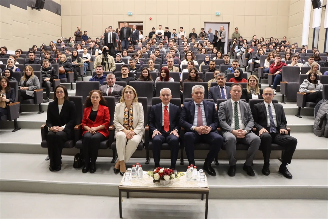 İSO Başkanı Bahçıvan Kırklareli'nde Gençlere Önemli Mesajlar Verdi