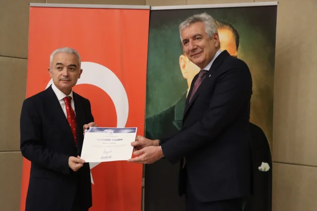 İSO Başkanı Bahçıvan Kırklareli'nde Gençlere Önemli Mesajlar Verdi