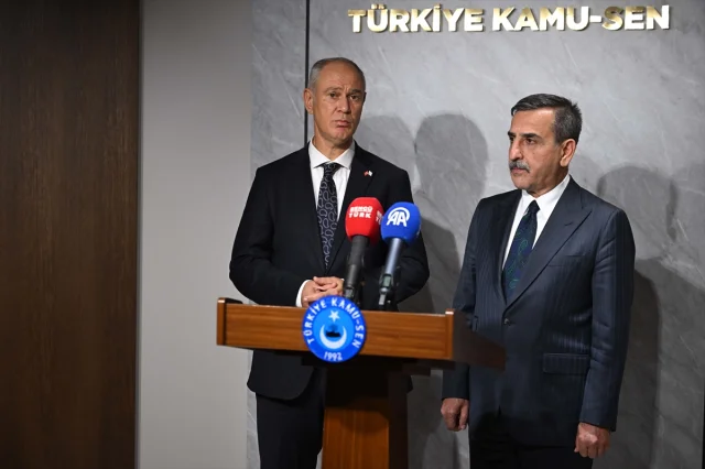 Kamu-Sen Lideri Kahveci ve KKTC'li Bakan Hasipoğlu Türk-Yunan İlişkilerinde Yeni Dönem Sinyali Verdi