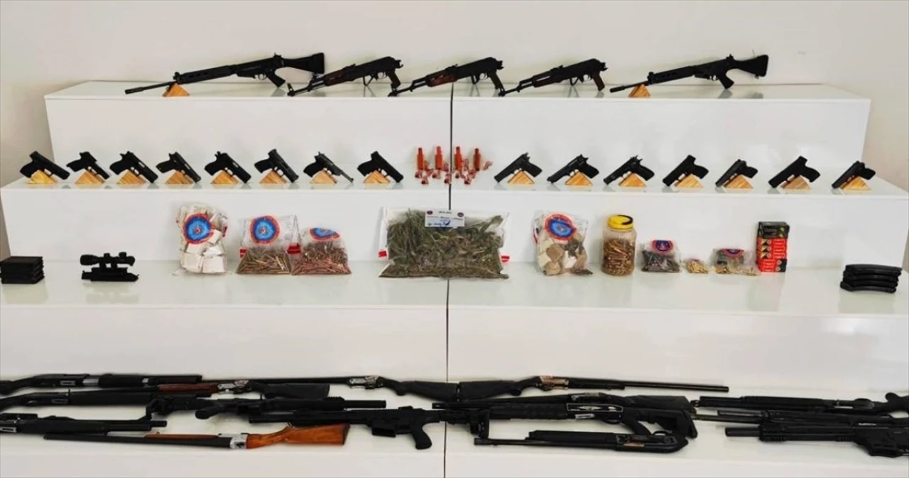 Şanlıurfa'da Büyük Silah Kaçakçılığı Operasyonu