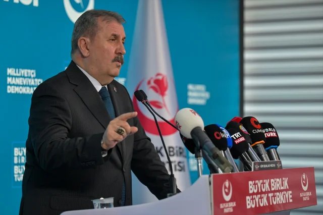 Mustafa Destici: Milliyetçi Ekonomi ile Çıkış Yolu Bulabiliriz