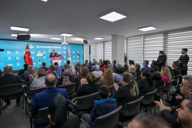 Mustafa Destici: Milliyetçi Ekonomi ile Çıkış Yolu Bulabiliriz